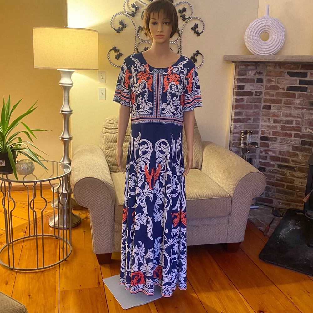 Women’s dress